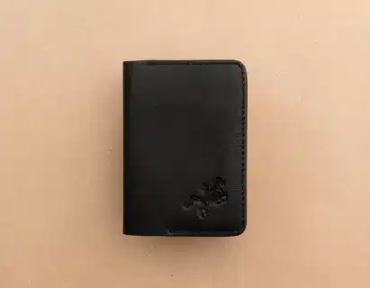 Wallet Slim Sleeve Black DSC06039 - The Sunnah Store